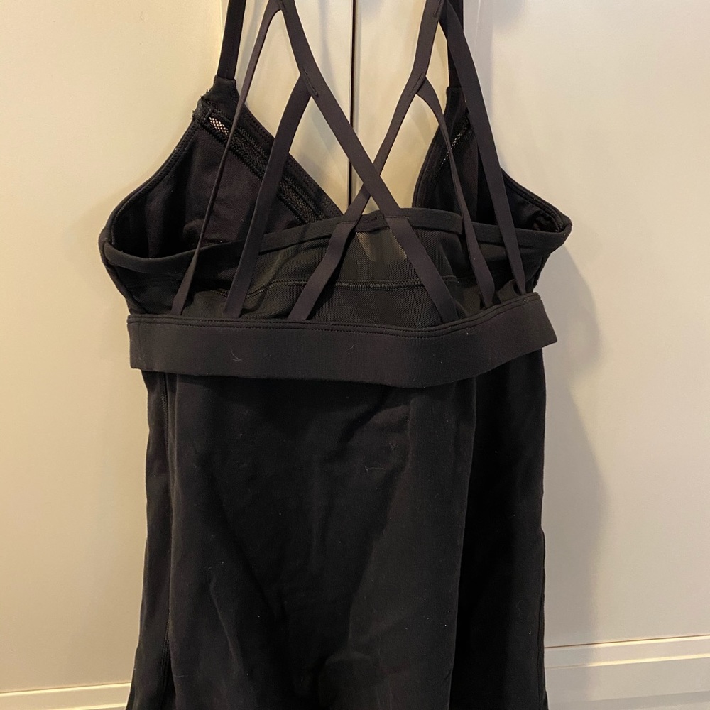 Black lululemon tank - Picture 5 of 6